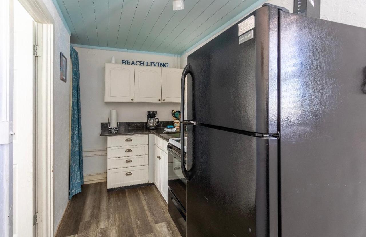 Bungalow 1 Minute From The Beach Suite #3 Englewood Extérieur photo