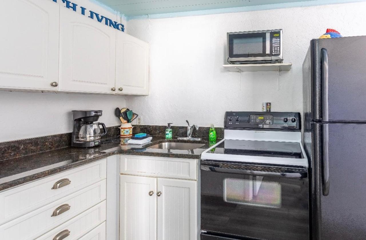 Bungalow 1 Minute From The Beach Suite #3 Englewood Extérieur photo